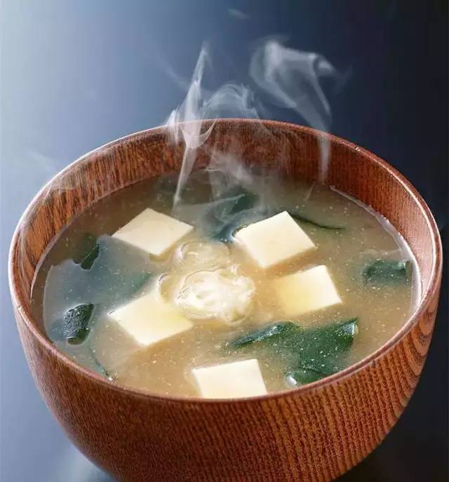 豆腐配雪菜汤的做法