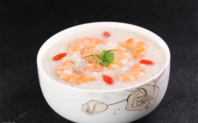 排骨鲜虾肉片粥的做法