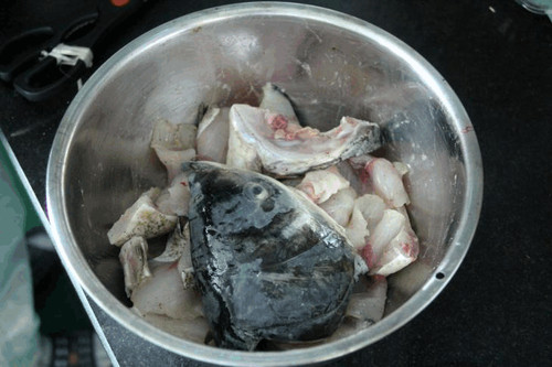包菜包鱼的做法