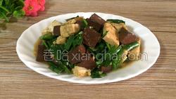 鸭血豆腐蛤蜊的家常做法