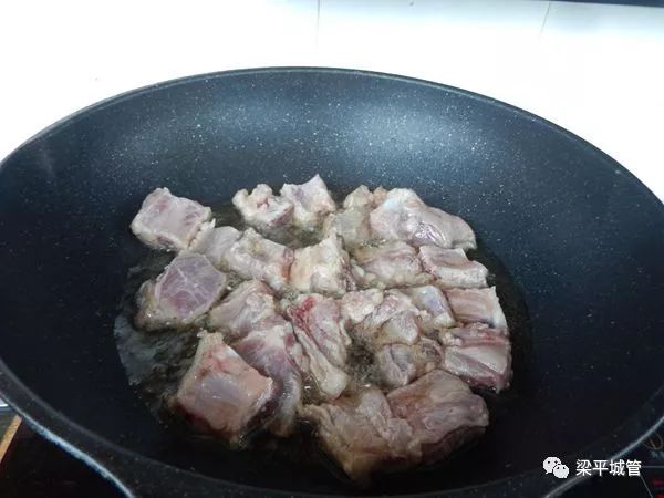 油油排骨的做法大全
