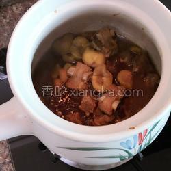 排骨焖萝卜板栗的做法