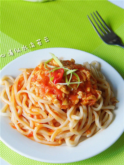 瓠子炒鸡蛋拌面的做法