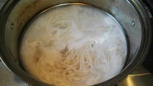 河南汤凉面条的做法