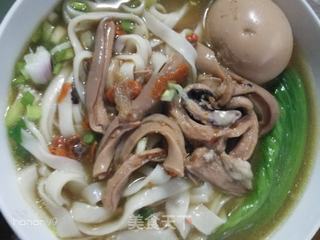 猪妹妹煮鸡蛋面的做法