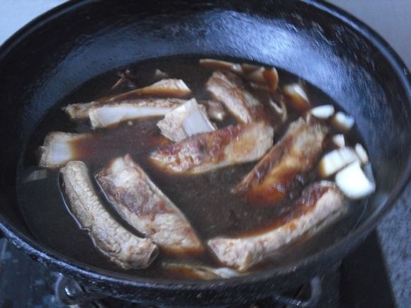 卤汁排骨火锅的做法大全