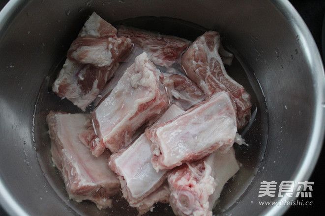 腐乳酸菜排骨的做法视频