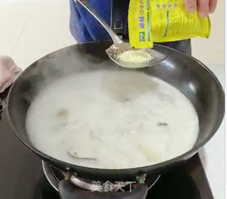 鮰鱼的做法汤的做法