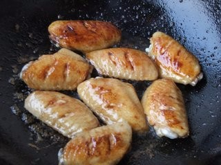 可乐豆腐烧鸡翅的做法