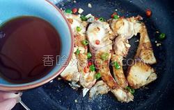 红酒鲤鱼做法