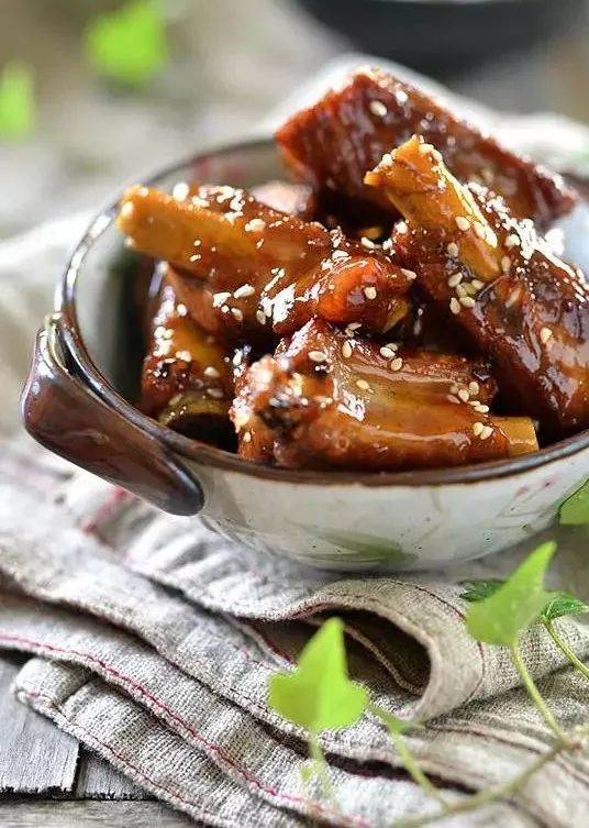 糖醋排骨的做法香醋