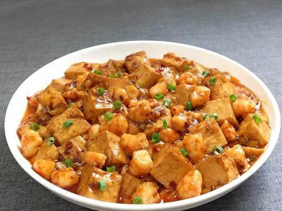 鱼焖虾豆腐的做法