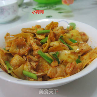 槐树皮炒鸡蛋做法