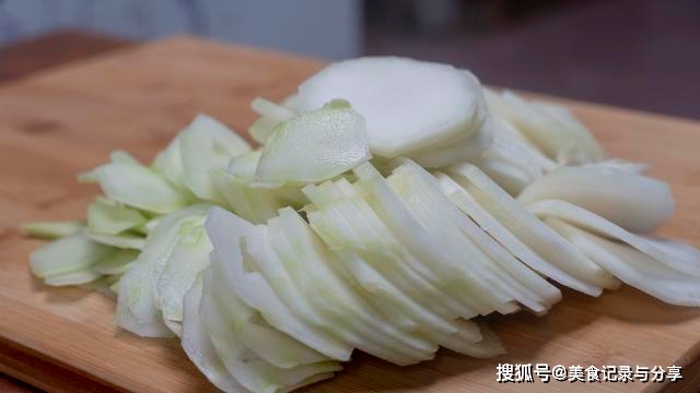夏季汤汁蒜头的做法