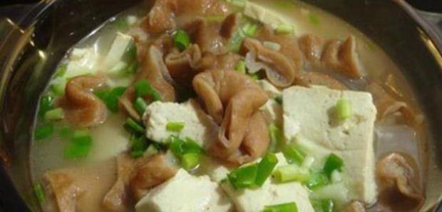 肥肠的家常做法豆腐