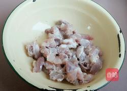 广东排骨木耳的家常做法