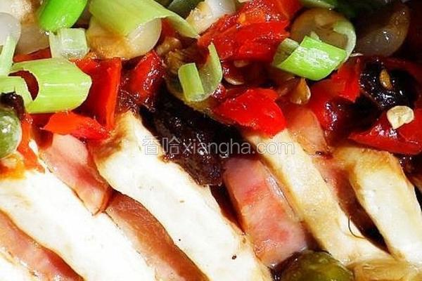 辣椒豆腐火腿的做法