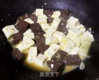 酒店蒸双色豆腐的做法