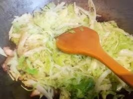 干豆腐西红柿甘蓝的做法