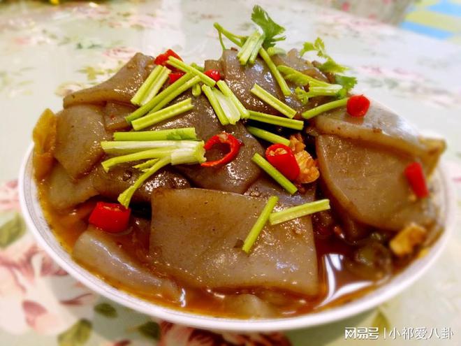 魔芋炒排骨的做法视频教程