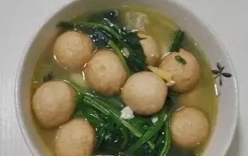 猪肝鸡蛋豆腐菠菜的做法