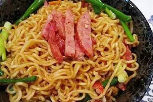 面条卤鸡蛋做法