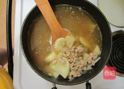 腊肉片土豆汤的做法