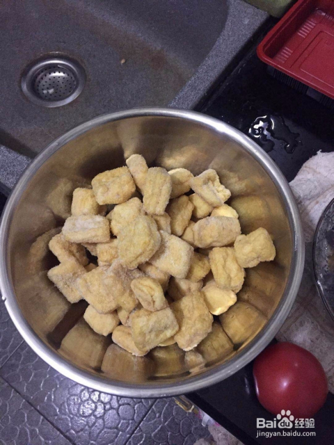 排骨油豆腐菠萝的做法