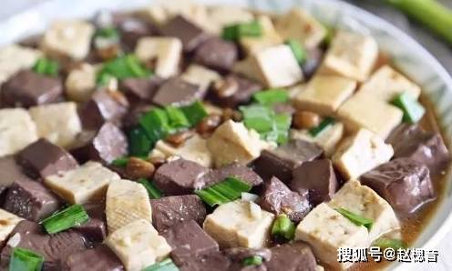 炒羊血炖豆腐的做法