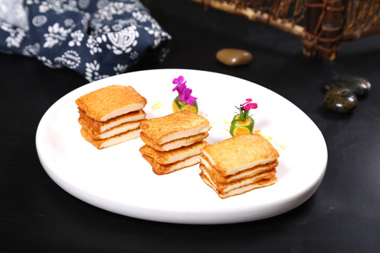 家传小吃鱼豆腐的做法