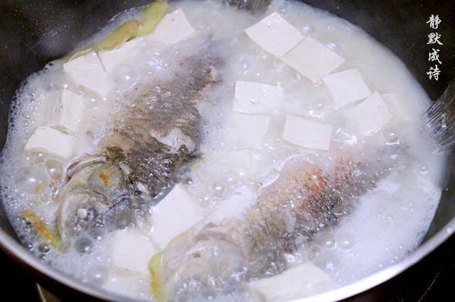 金汤鱼煮豆腐的做法窍门