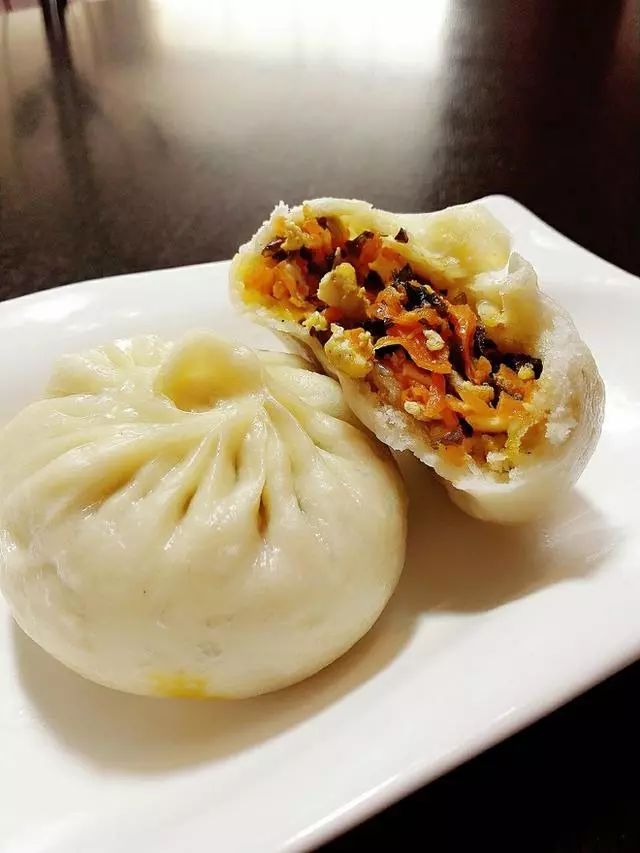 胡萝卜鸡蛋素包子做法