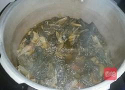 干黑鱼炖排骨汤的做法