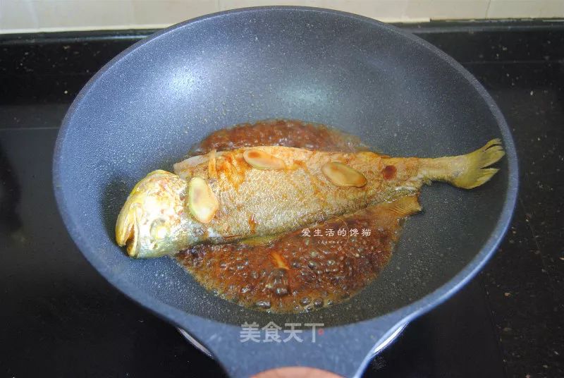 黄皮果鱼的做法