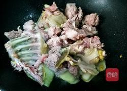 甲鱼排骨炖鸽子的做法