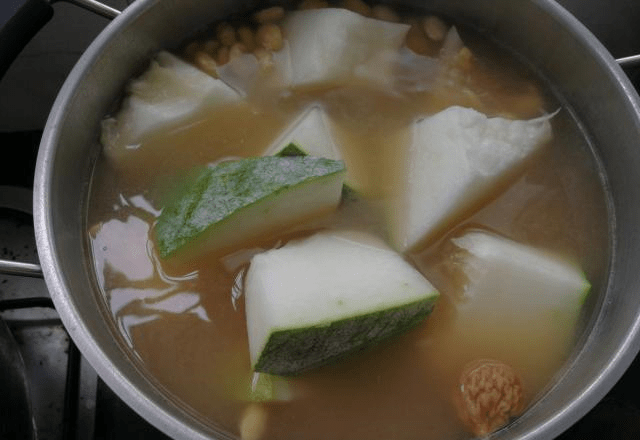 夏天煲蛇汤的做法