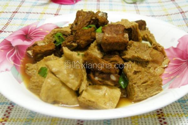 排骨加冻豆腐的做法