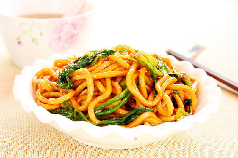 肉末菠菜鸡蛋炒面做法