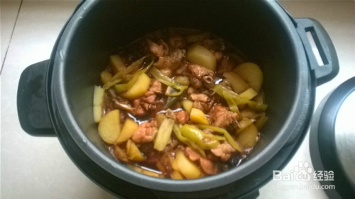 油豆腐炖鸡的做法