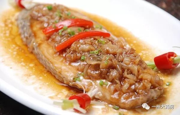 糖醋河江鱼的做法