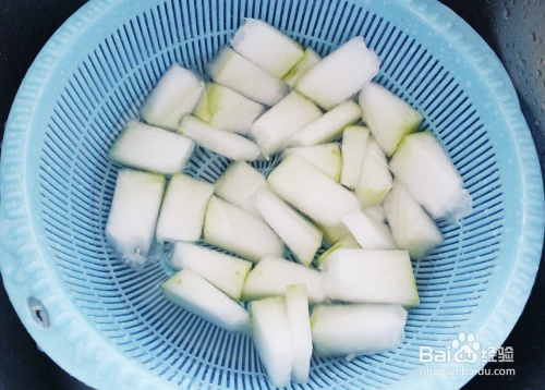 土豆冬瓜清炖排骨的做法