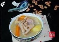 排骨花生汤土豆汤的做法