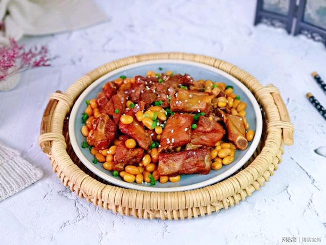 烧排骨豆子的家常做法