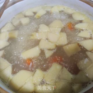 排骨苹果小米粥的做法