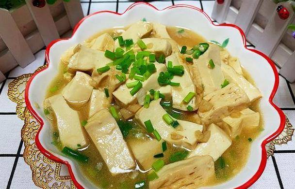 小葱焖煎豆腐的做法
