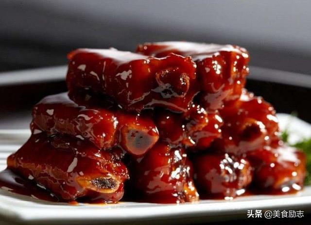 红椒式排骨的做法