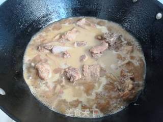 炖排骨宽粉的做法