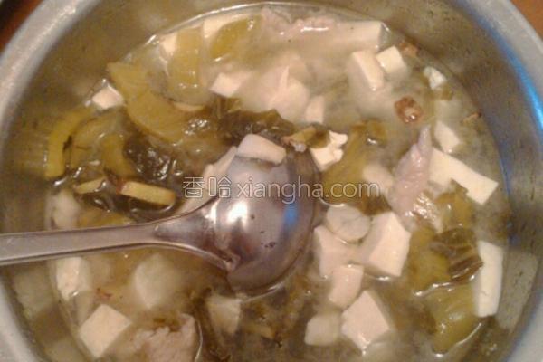 豆腐酸菜大肠汤的做法
