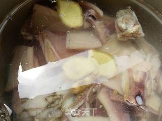 鱿鱼糕汤的做法视频