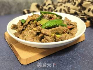 鱼杂炒牛肉的家常做法